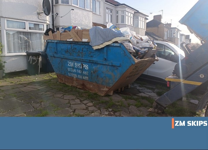 Professional skip hire Greenford – reliable waste containers for recycling and disposal
