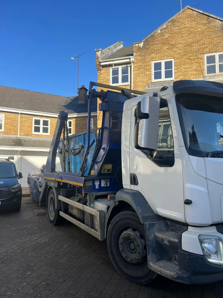 📍 Skip Hire & Collection – Berridge Mews, West Hampstead (NW6)