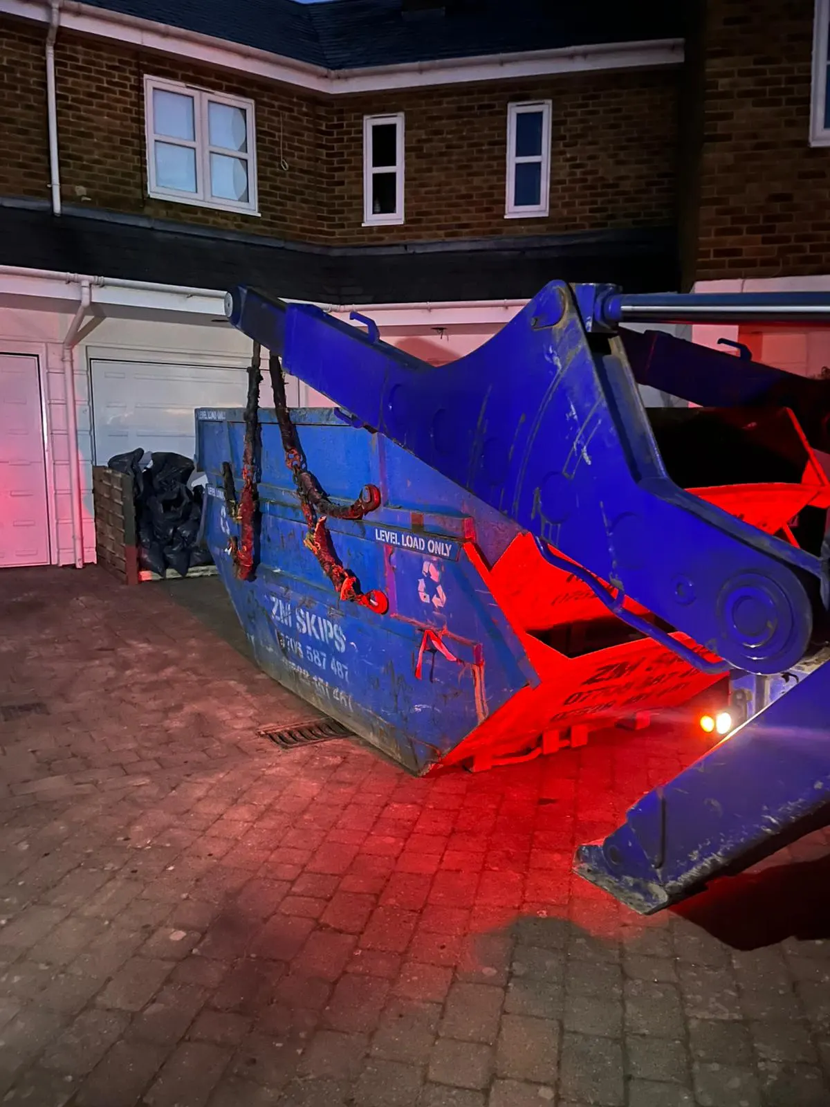 ZM Skips 8-yard skip collection from residential property